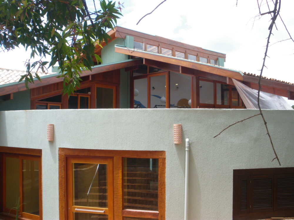 “Casa Redonda — a arquitetura redesenhada pela cobertura”